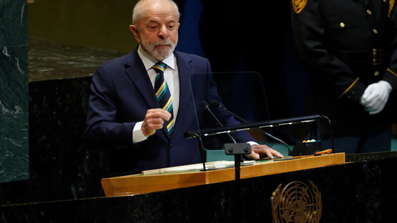 Lula anuncia US$ 1 bilhão para fundo de conservação de florestas