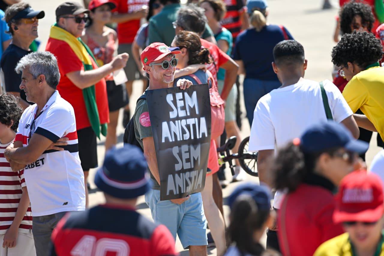 Museu da República vira palco de protesto contra a PEC da Blindagem