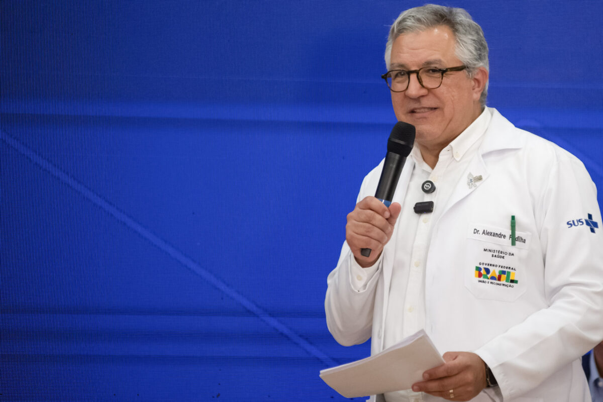 Padilha recebe visto dos EUA para acompanhar Lula na ONU