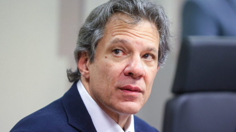 EUA tem interesse em se intrometer nos assuntos do Brasil, diz Haddad