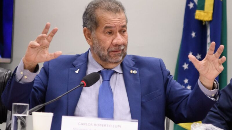 CPMI do INSS ouve ex-ministro Carlos Lupi. Siga ao vivo