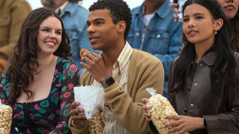 Quem é a estrela da Netflix que mentiu idade e foi desmascarada