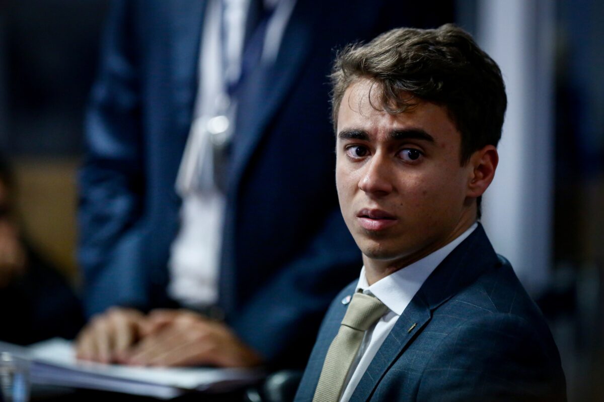 Nikolas divulga carta aberta a Bolsonaro após condenação no STF. Veja