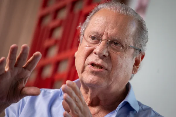 Universidade Brasil promove aula magna com o ex-ministro José Dirceu