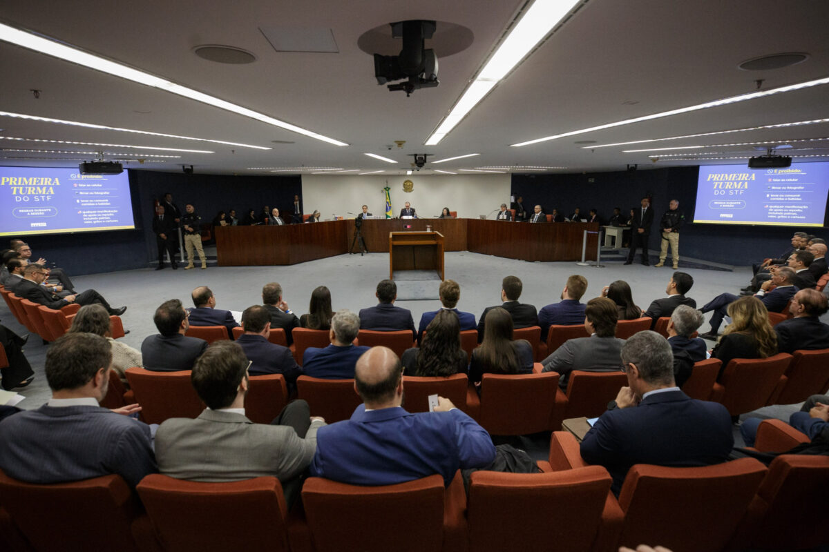 Quaest: julgamento de trama golpista é criticado por 64% nas redes