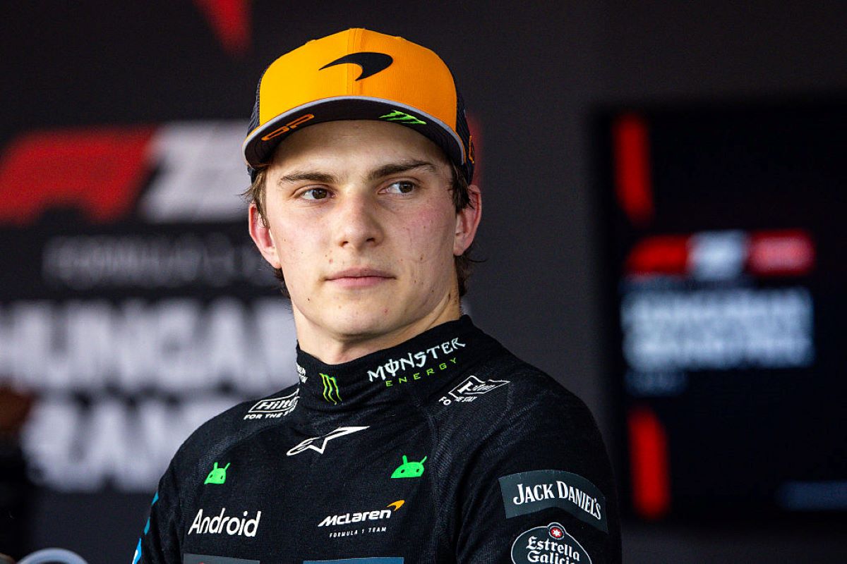 Oscar Piastri pode trocar a McLaren pela Ferrari, diz jornal