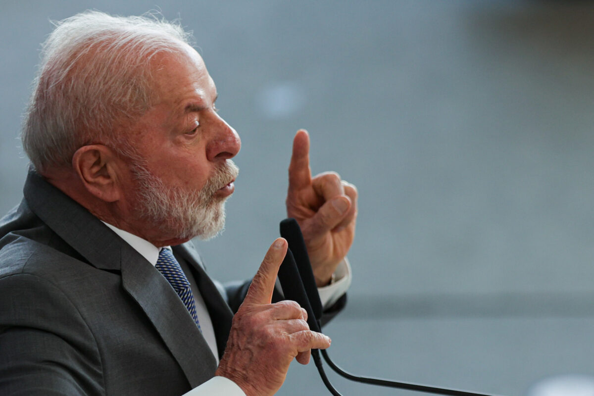 “Do nosso quintal, cuidamos nós”, diz Lula em dia de ameaça dos EUA