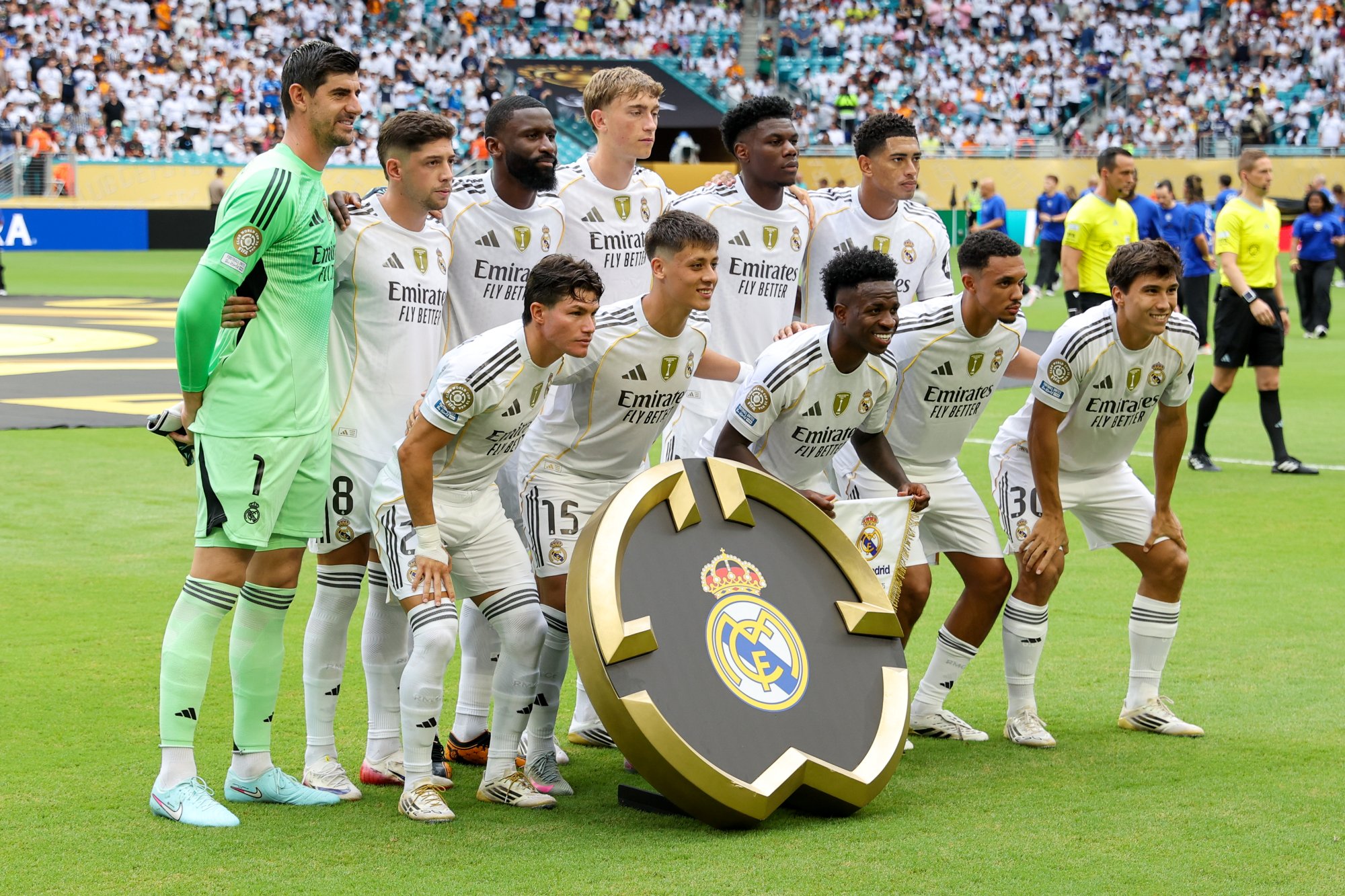 Astros do Real Madrid reagem às notas em jogo e Endrick questiona