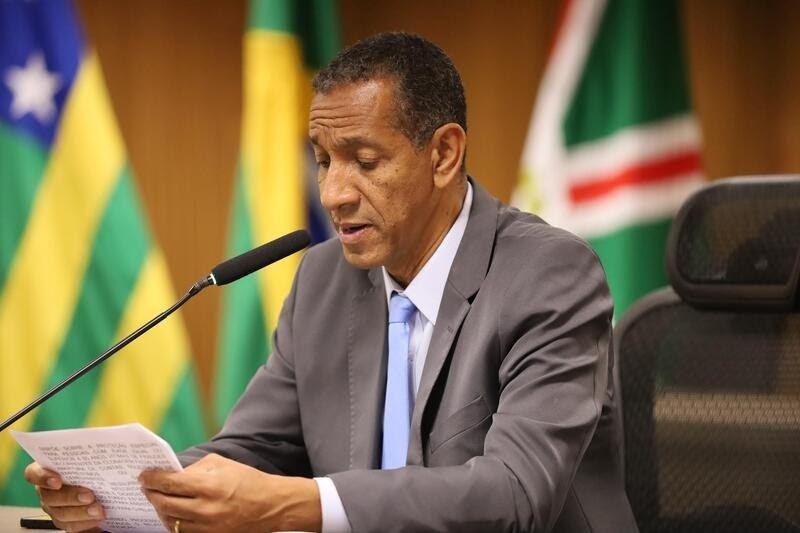 A atuação multifacetada do deputado Ricardo Quirino em Goiás