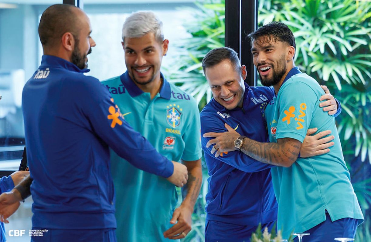 Seleção Brasileira se apresenta na Granja Comary. Veja vídeo