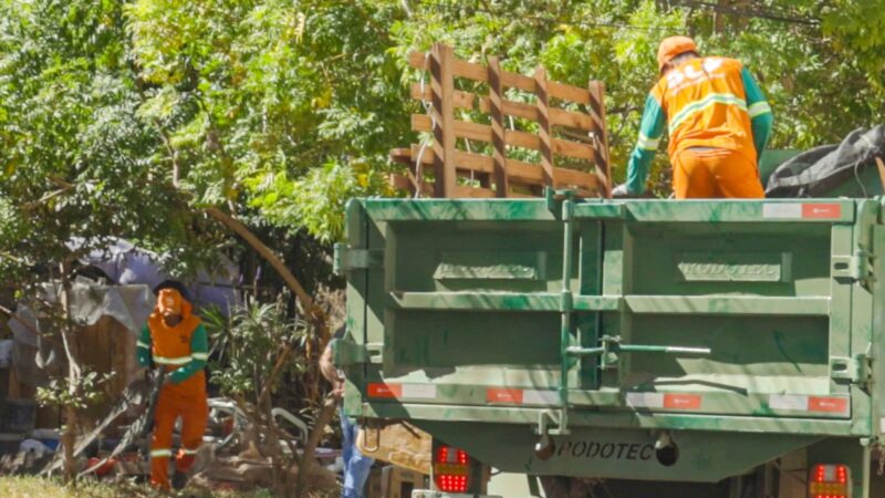Ação coordenada do GDF atende a mais de 30 pessoas em situação de rua nesta semana