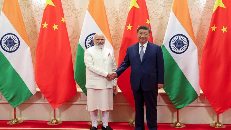 Xi Jinping defende “governança global” em cúpula com Putin e Modi