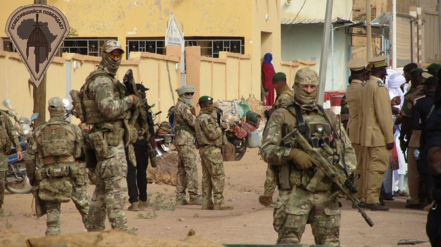 Rússia oferece até R$ 182 mil para cidadãos lutarem guerras na África
