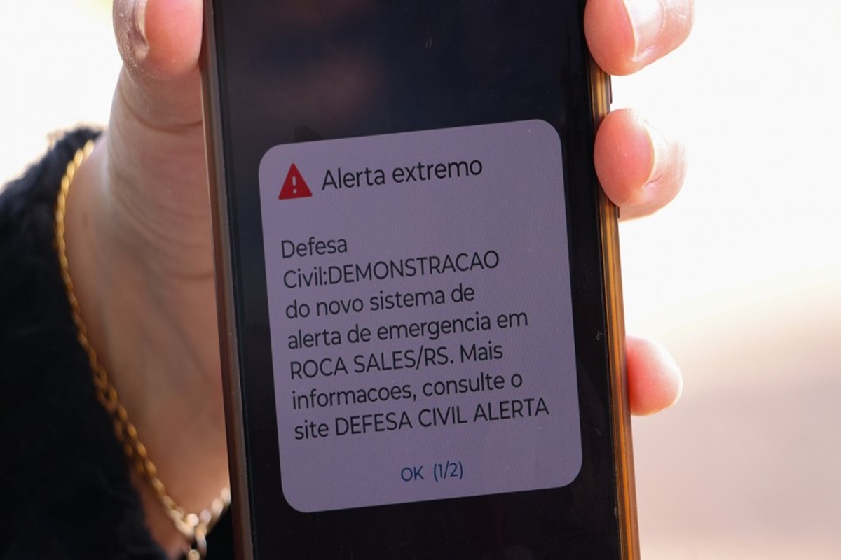 Alerta da Defesa Civil para desastres falha em celulares da Vivo no DF