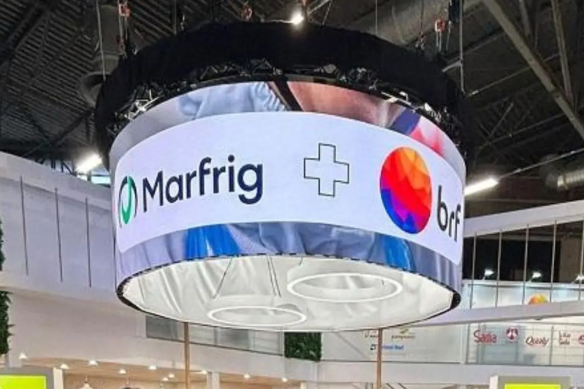 Cade marca sessão extraordinária para julgar fusão Marfrig-BRF