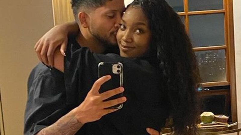 Iza fala sobre críticas do público após voltar com Yuri Lima