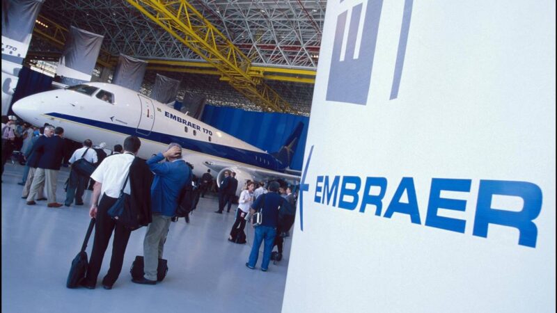 Embraer anuncia venda bilionária de 50 aviões para empresa dos EUA