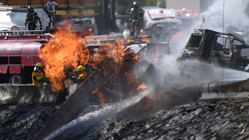 Caminhão de gás explode, mata ao menos 4 e fere 90 no México; vídeos
