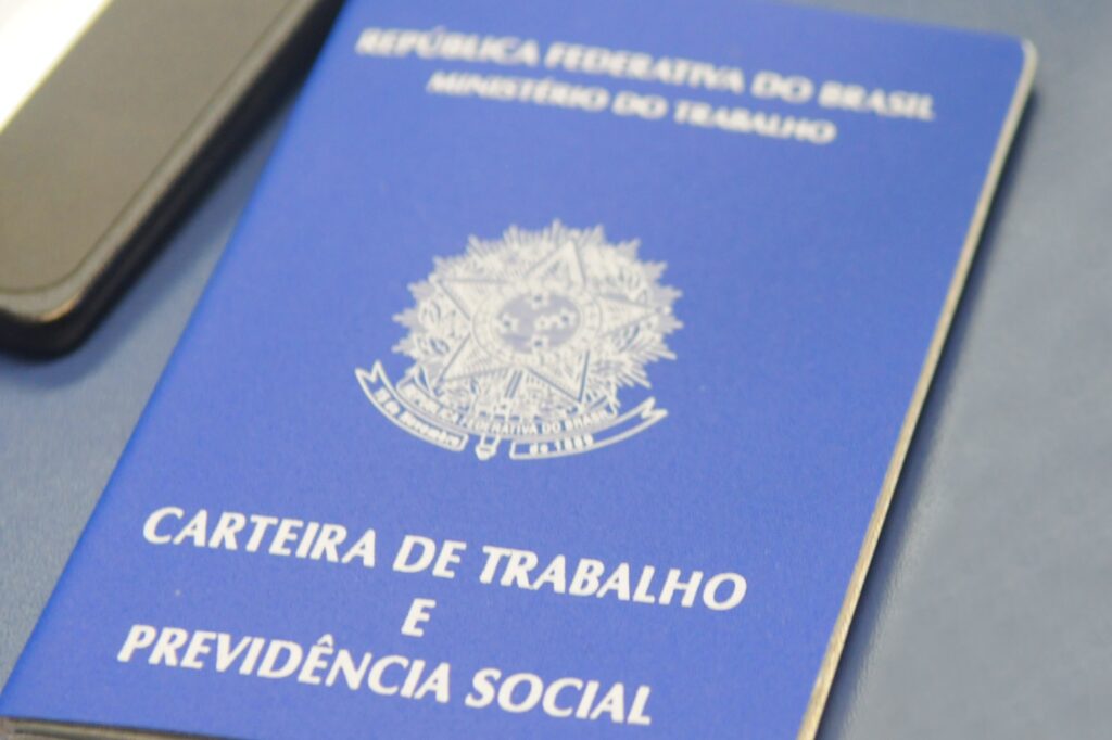 Agências do Trabalhador começam a semana com mais de 750 vagas de emprego no DF