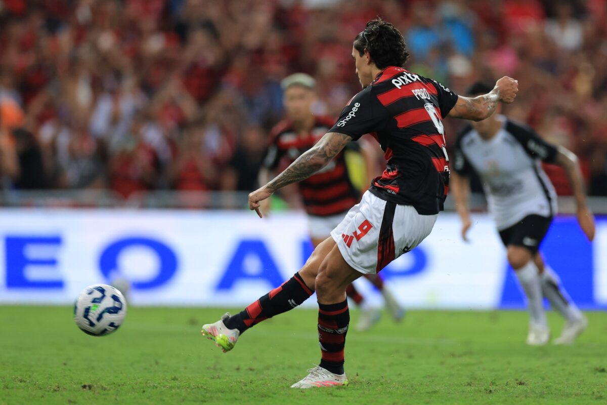 Domingo de Brasileirão tem 5 jogos com clássicos. Confira agenda