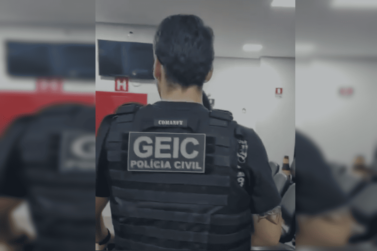 Casal comandava ponto de drogas na casa onde vivia com os filhos