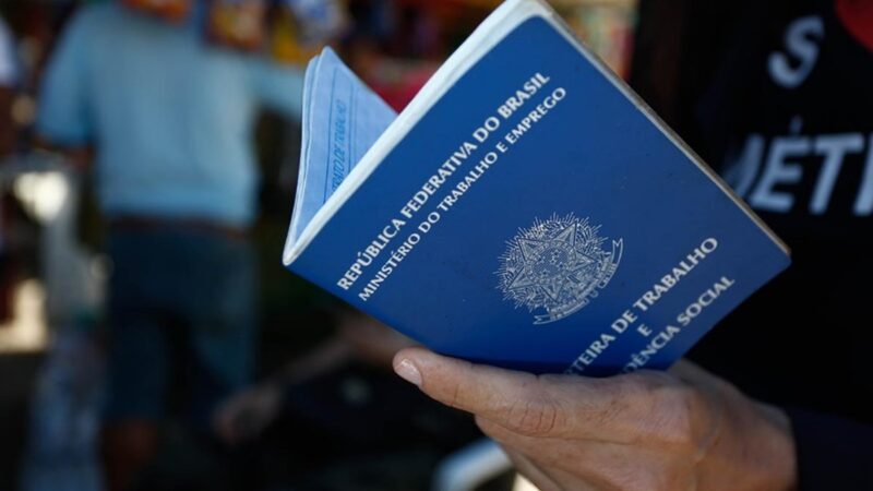 Com salários de até R$ 5 mil, DF tem 708 vagas de emprego nesta quinta