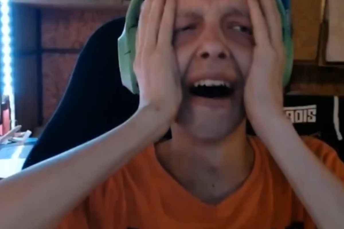 Streamer com câncer terminal perde R$ 165 mil em golpe durante ao vivo