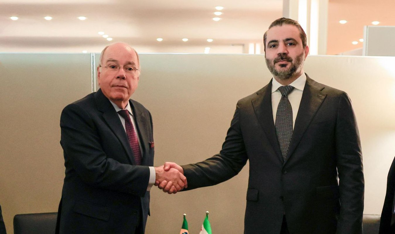 Após queda de Assad, Mauro Vieira se reúne com novo chanceler da Síria