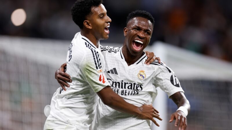 Imprensa espanhola reforça briga por posição entre Vini Jr. e Rodrygo