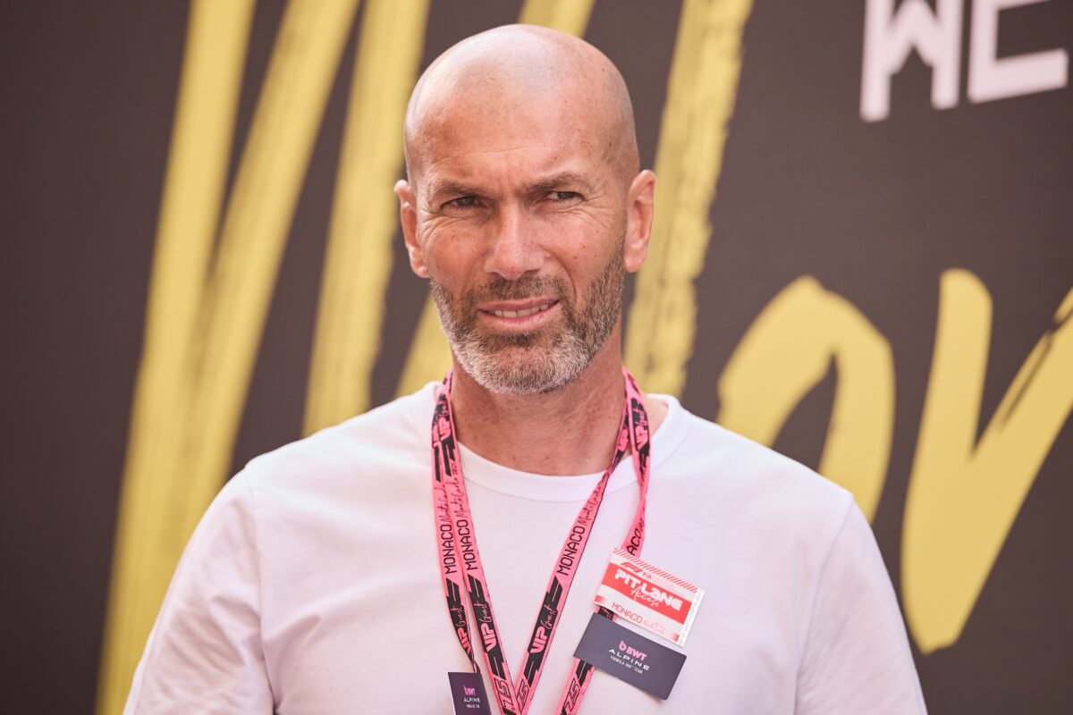Zidane já sabe quando assumirá a seleção francesa. Confira data
