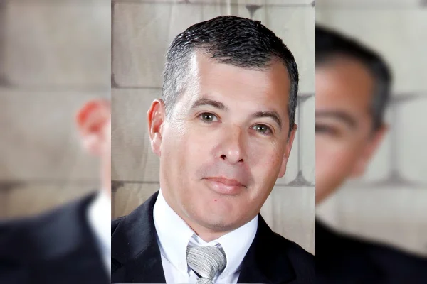 Vídeo mostra assassinos fugindo após matar policial penal no DF