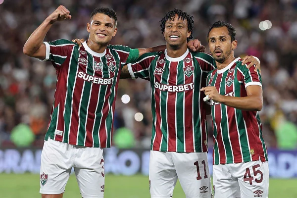 Fluminense enfrenta Ceará em jogo atrasado do Brasileirão