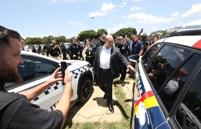 Ibaneis Rocha defende união nacional contra o crime organizado e oferece apoio do DF ao Rio de Janeiro