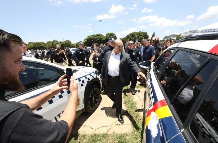 Ibaneis Rocha defende união nacional contra o crime organizado e oferece apoio do DF ao Rio de Janeiro