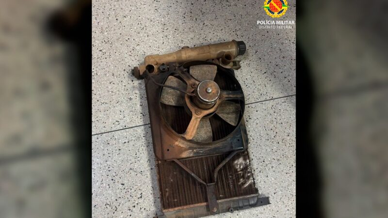 Homem é flagrado furtando hidrômetros em condomínio do DF. Veja