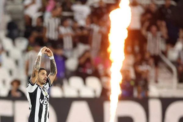 Davide avalia vitória sobre o Bahia e diz ter confiança no Botafogo