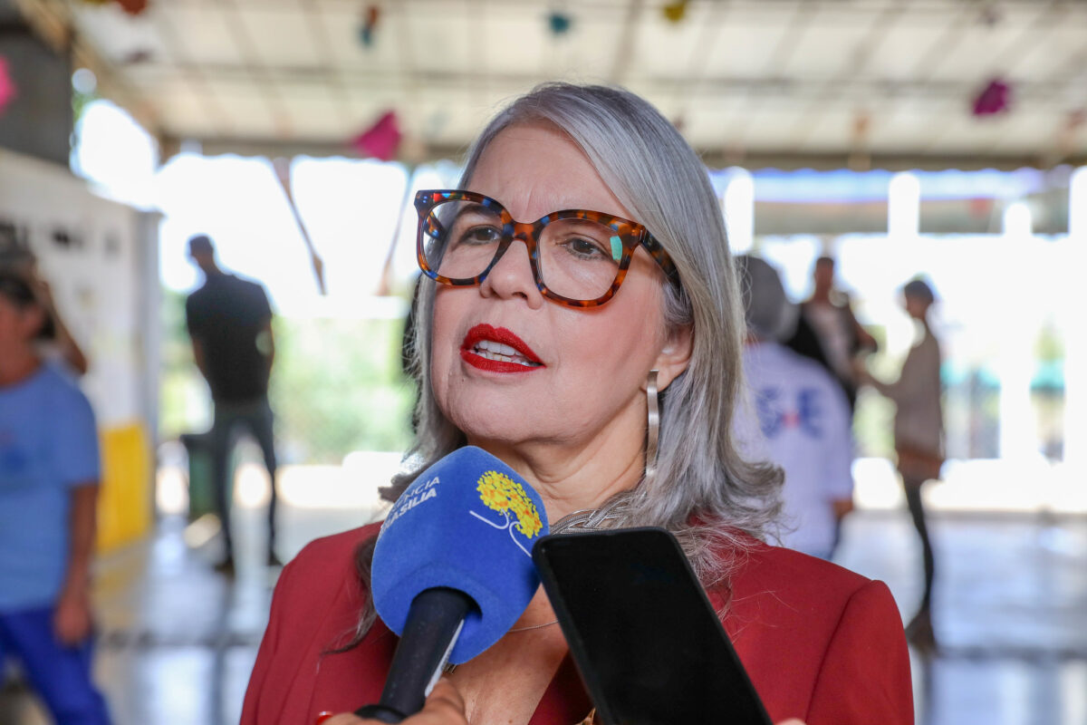 “Não incentive a violência”, diz secretária após pai agredir professor