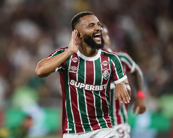 Após gol de Samuel Xavier, Zubeldía comenta importância dos laterais