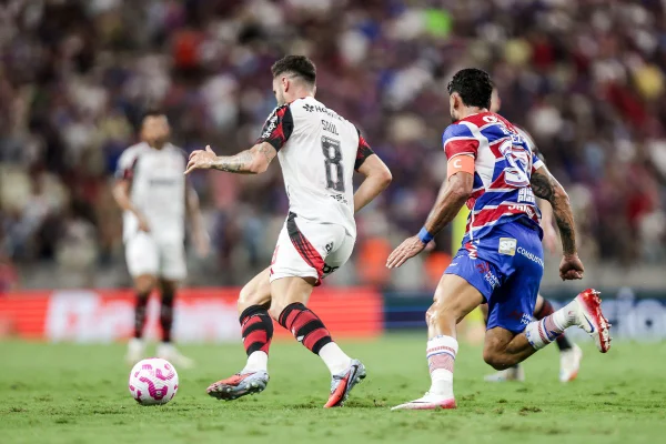 Flamengo emite nota de repúdio após torcedores serem hostilizados