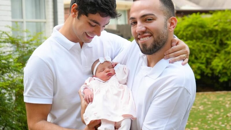 Lucas Rangel e Lucas Bley postam primeiro ensaio fotográfico da filha
