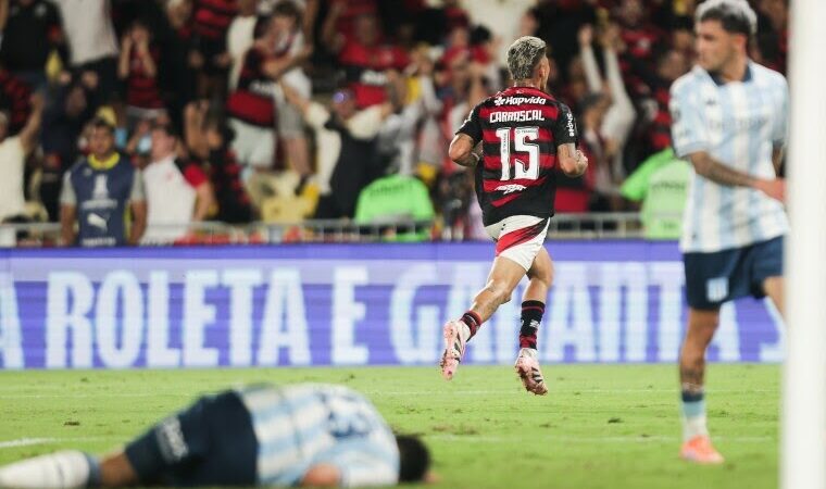 Flamengo marca no fim, vence o Racing e leva vantagem para a volta da semifinal da Libertadores
