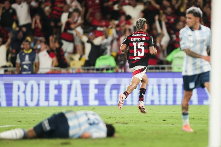 Flamengo marca no fim, vence o Racing e leva vantagem para a volta da semifinal da Libertadores
