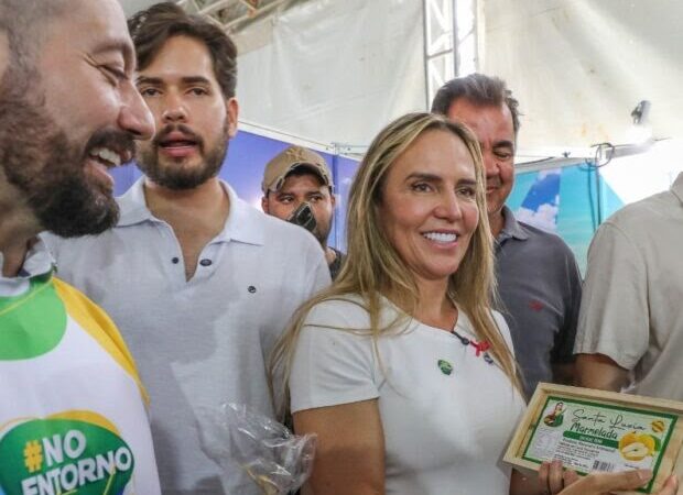 Celina Leão participa de feira na Torre de TV e destaca integração entre DF e Entorno