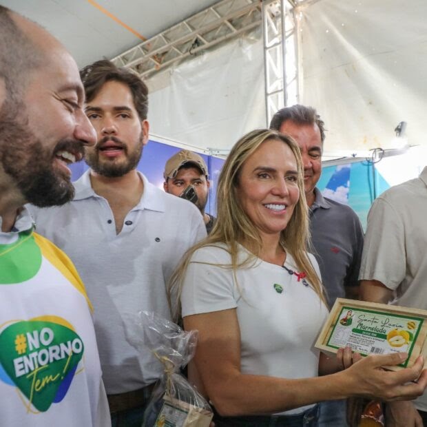 Celina Leão participa de feira na Torre de TV e destaca integração entre DF e Entorno