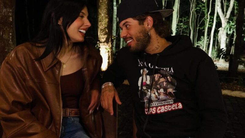 Ana Castela publica foto com Zé Felipe e detalhe deixa fãs chocados