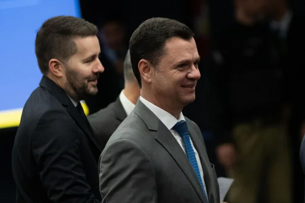 Defesa de Torres cita Matsunaga e goleiro Bruno em recurso ao STF