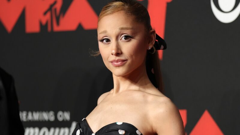 O filme que fez Ariana Grande pensar em desistir da carreira musical