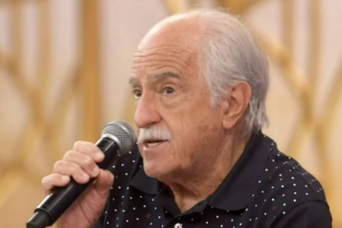 Ary Fontoura surpreende com braços musculosos: “Velhinho tá bonitão”