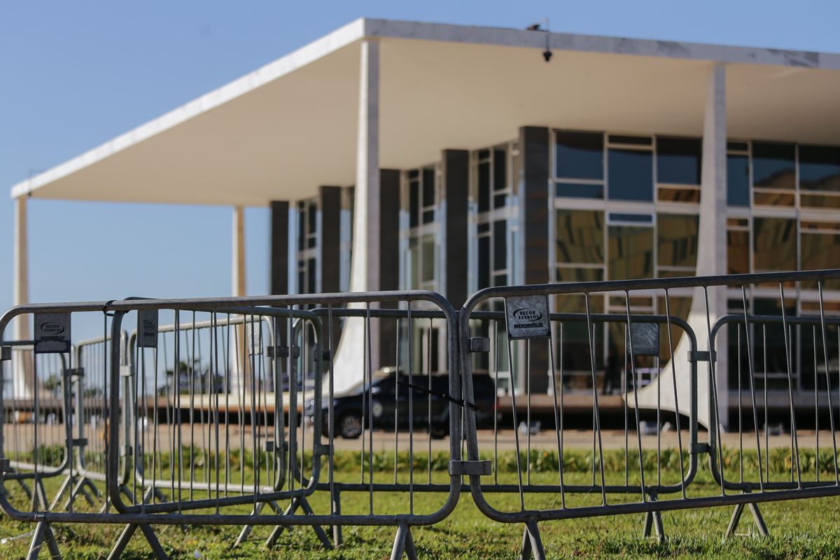 Governo amplia cortes dos aliados de deputados contrários à MP do IOF