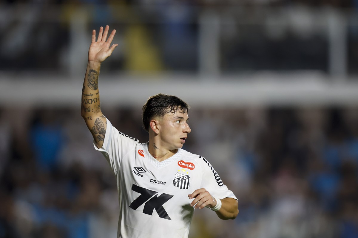 Vídeo: Barreal revela conselho de Neymar antes de golaço em clássico